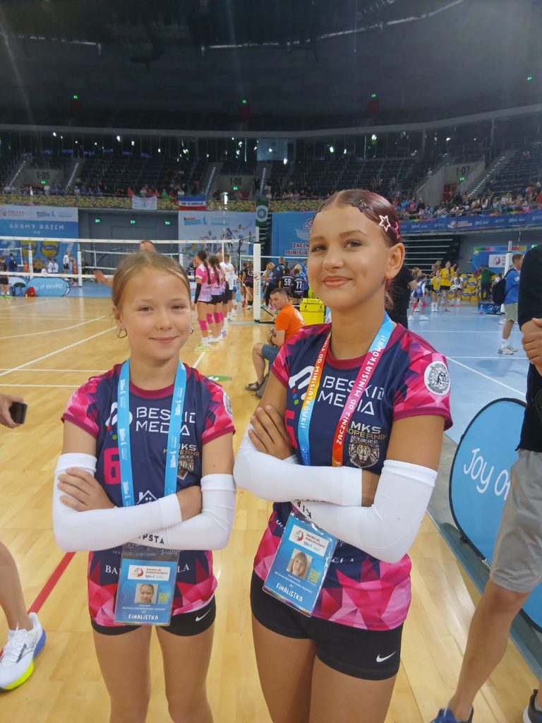 Łucja Graff i Sonia Pawełek w TOP 16 drużyn w Polsce w kategorii dwójek dziewcząt